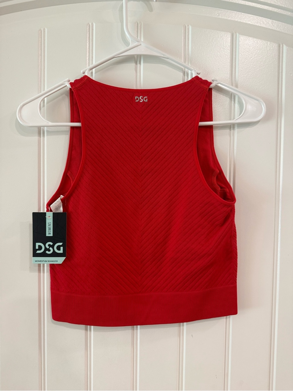 DSG Red Ribbed Scoop Crop Tank - Picture 2 of 3
